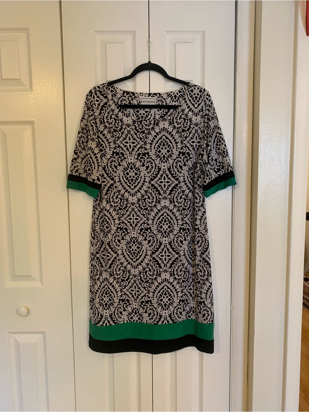 karin stevens Black & White Midi Dress with Green Trim